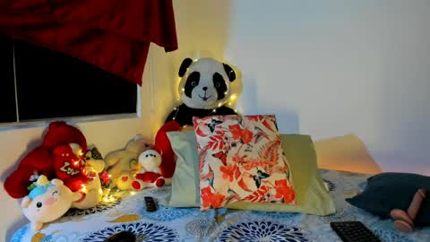 charlottee07 online show from 04-10-26, 01:22