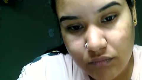 charlottequeen_21 online show from 04-17-26, 12:08