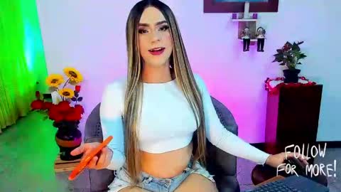 charlotte villorina online show from 04-21-26, 06:41