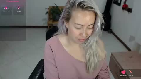 charlottezoe online show from 12-07-24, 09:28