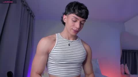 Snapshot of charly_ackerman chatting on 05-10-26, 04:17 charly online show from 05-10-26, 04:17