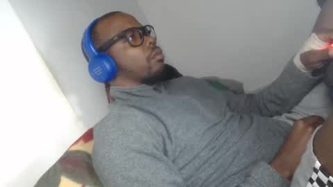 Snapshot of charly_vergonti_ chatting on 10-08-25, 10:35 charly_vergonti_ online show from 10-08-25, 10:35