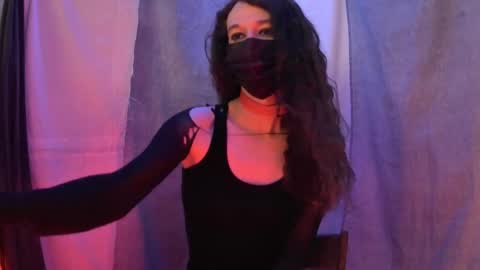 Snapshot of charlydestroyer chatting on 09-24-25, 03:37 charly dest online show from 09-24-25, 03:37