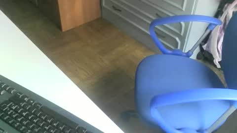 charly online show from 04-27-26, 06:33