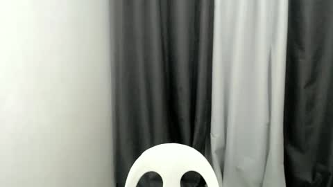 charm_fuckdoll8 online show from 12-15-25, 10:08