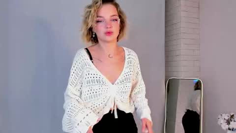 Snapshot of charmaineterrill chatting on 10-03-25, 03:20 Maya online show from 10-03-25, 03:20