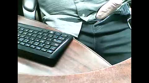 charmeur2672 online show from 02-10-26, 10:52