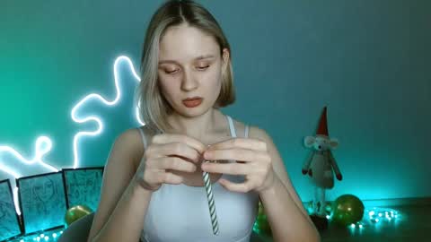 Michelle  online show from 01-06-25, 06:36