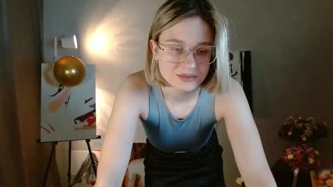 Michelle  online show from 11-29-25, 01:08