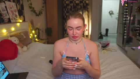 my fansly Charming daisy              My Wishlist  for new toys     online show from 11-29-25, 08:50