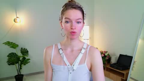 Ruru online show from 02-18-26, 05:58