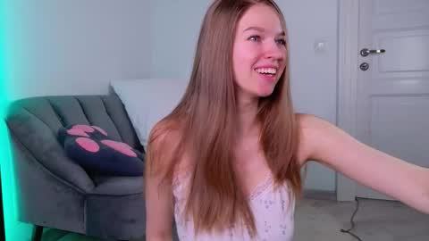 Ruru online show from 02-22-26, 06:02