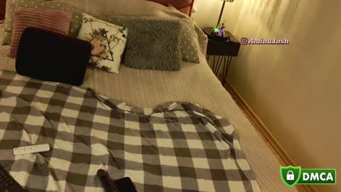 Snapshot of charming_sexuality chatting on 12-26-24, 11:46 insta  online show from 12-26-24, 11:46