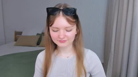 Im Eva online show from 05-12-26, 04:53