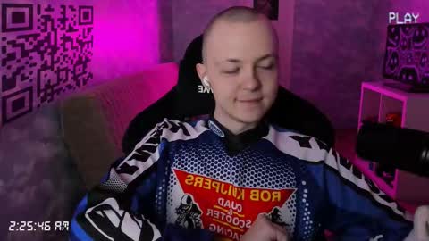 Snapshot of charonbaby1 chatting on 12-03-25, 11:25 lynxy online show from 12-03-25, 11:25