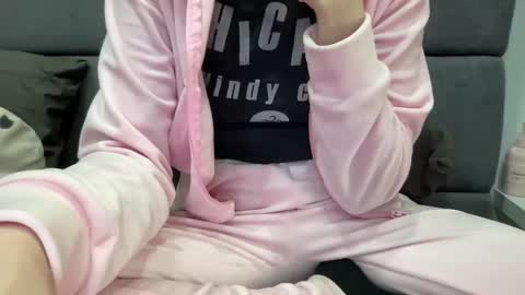 Vicky online show from 04-25-26, 10:29