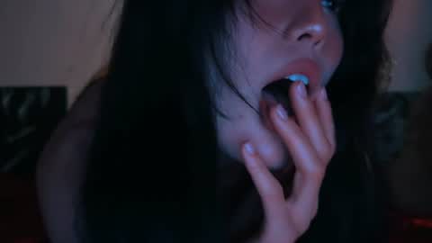 JASMINE   usually going live about 2 am UTC  online show from 06-20-26, 04:37