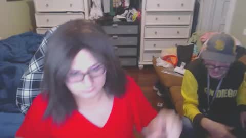 Natalie online show from 04-27-26, 05:16