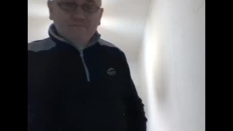 Snapshot of chatskor chatting on 12-15-24, 02:19 Egor Skornyakov online show from 12-15-24, 02:19