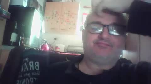 lee online show from 05-17-26, 01:07