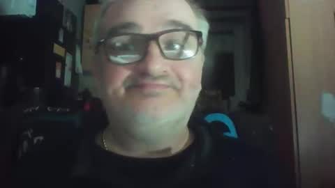 lee online show from 05-18-26, 01:24