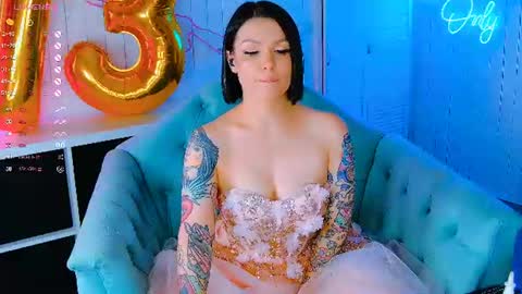 Snapshot of chaturkaterina chatting on 06-14-26, 09:06 Miss Harmony online show from 06-14-26, 09:06