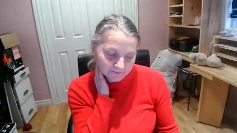 chealsiek online show from 12-18-25, 08:04