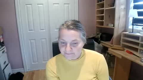 chealsiek online show from 12-22-25, 02:47