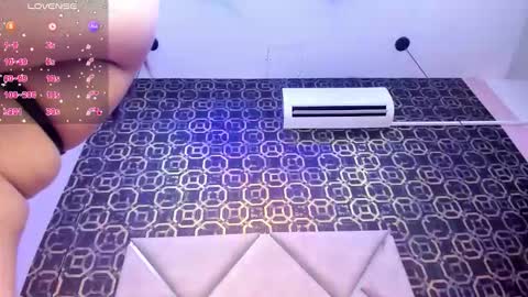 Snapshot of cheerryblossom_ chatting on 09-10-25, 01:16 Cherry online show from 09-10-25, 01:16