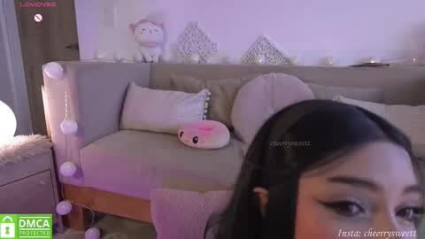 Baby Cherry online show from 09-19-25, 10:21