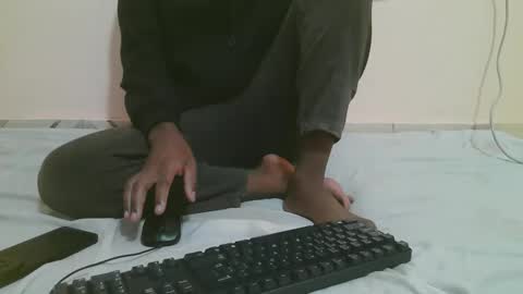 Snapshot of chekyboys_ chatting on 10-18-25, 09:43 chekyboys_ online show from 10-18-25, 09:43