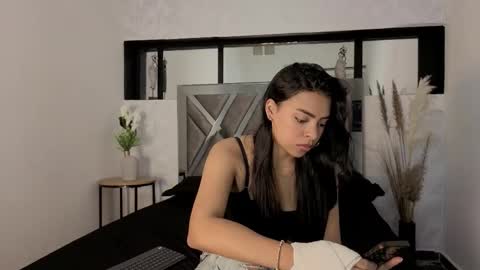   online show from 01-08-26, 02:03