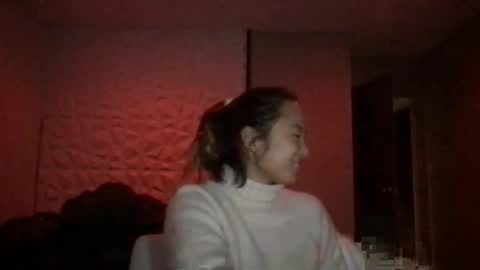 chellybear101 online show from 12-24-24, 08:00