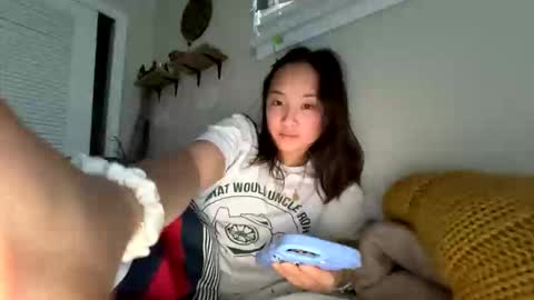 chellybear101 online show from 11-10-25, 12:31