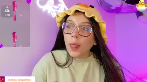 Snapshot of chelsea_coo chatting on 02-04-25, 06:36 Chelsea online show from 02-04-25, 06:36