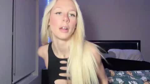 Snapshot of chelsearulebender chatting on 03-14-26, 03:12 chelsearulebender online show from 03-14-26, 03:12