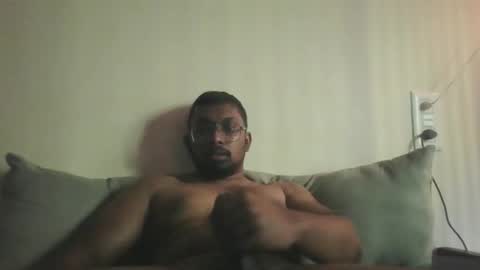Snapshot of chennaibull1011 chatting on 04-01-26, 11:33 chennaibull1011 online show from 04-01-26, 11:33