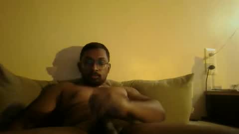 Snapshot of chennaibull1011 chatting on 04-08-26, 03:34 chennaibull1011 online show from 04-08-26, 03:34