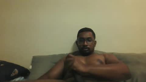 Snapshot of chennaibull1011 chatting on 05-18-26, 07:20 chennaibull1011 online show from 05-18-26, 07:20