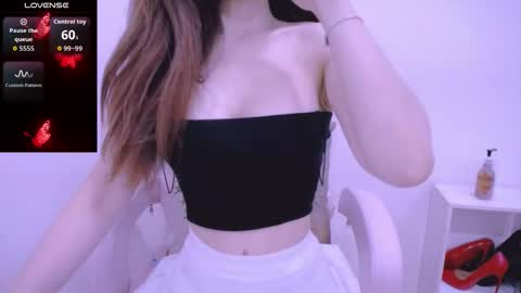 Snapshot of cherriana chatting on 11-16-25, 12:16 Cheri online show from 11-16-25, 12:16