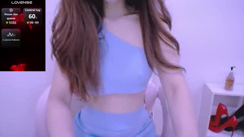 Snapshot of cherriana chatting on 11-19-25, 12:21 Cheri online show from 11-19-25, 12:21