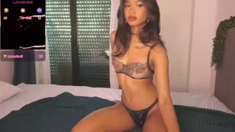 Snapshot of cherrrish_ chatting on 06-21-26, 03:25 Kate online show from 06-21-26, 03:25