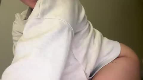 Snapshot of cherry7_7 chatting on 11-24-25, 05:51 cherry7_7 online show from 11-24-25, 05:51