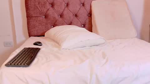 juls online show from 04-30-26, 09:19