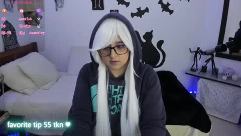 cherry_blushh online show from 10-30-25, 07:47