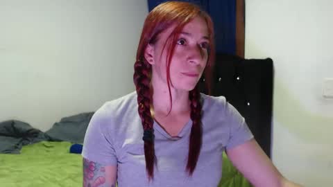 Snapshot of cherry_cam30 chatting on 01-28-25, 11:17 cherry aleja online show from 01-28-25, 11:17