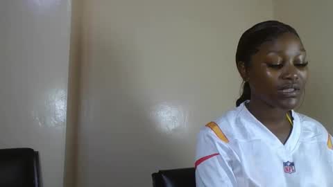 Snapshot of cherry_muffinn chatting on 10-30-25, 03:19 Goddess online show from 10-30-25, 03:19