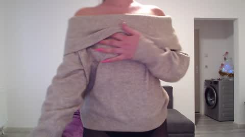 Sherry online show from 12-23-24, 07:17