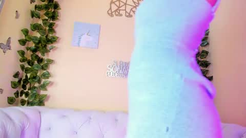 Snapshot of cherry_sussan chatting on 12-10-24, 05:39 Sussan Cherry online show from 12-10-24, 05:39