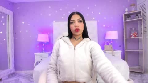 Snapshot of cherry_sussan chatting on 02-20-25, 06:06 Sussan Cherry online show from 02-20-25, 06:06